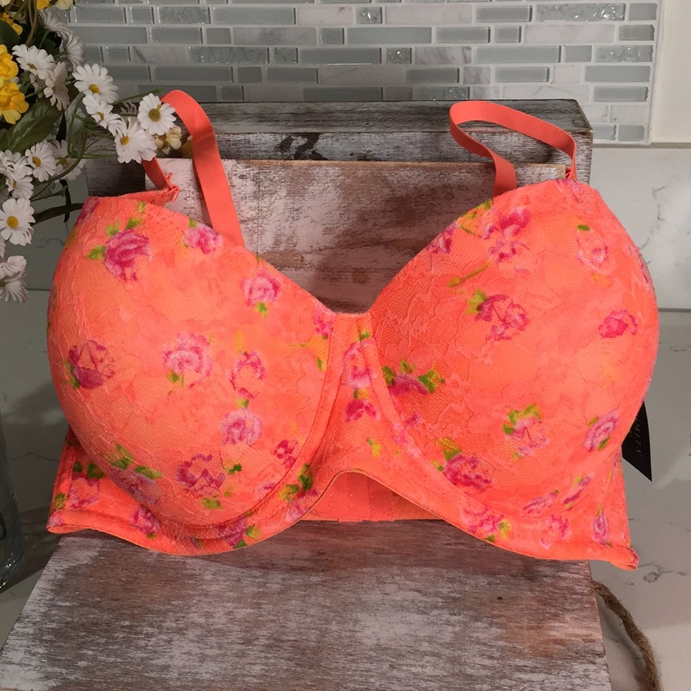 NWT women’s Bra